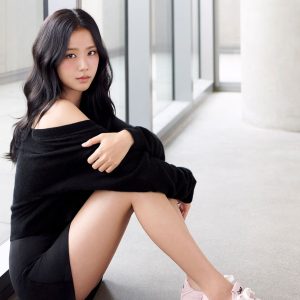 ALO Sunset Sneaker + Jisoo - Bloom Pink