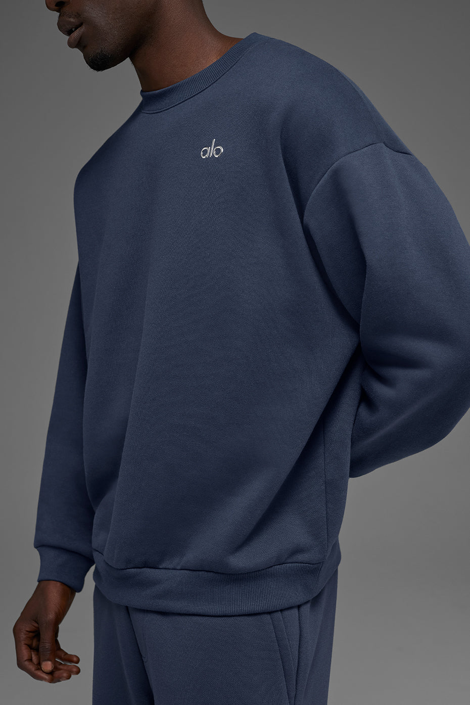 Accolade Crew Neck Pullover - Navy - Image 2