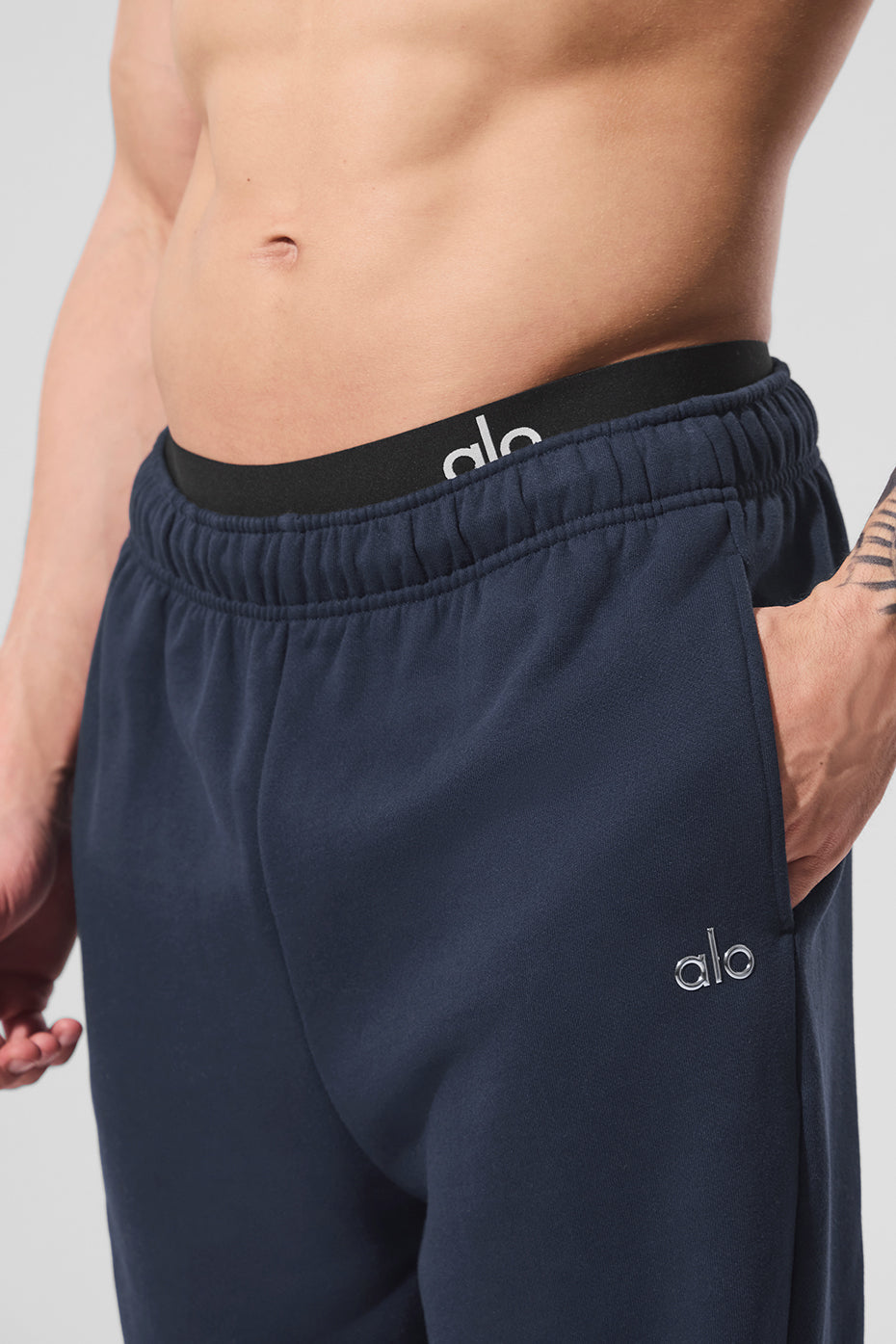 Accolade Sweatpant - Navy - Image 4