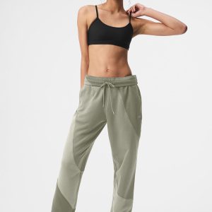 Make Waves Sweatpant - Limestone Tonal