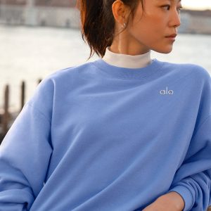 Accolade Crew Neck Pullover - Crystal Clear Blue