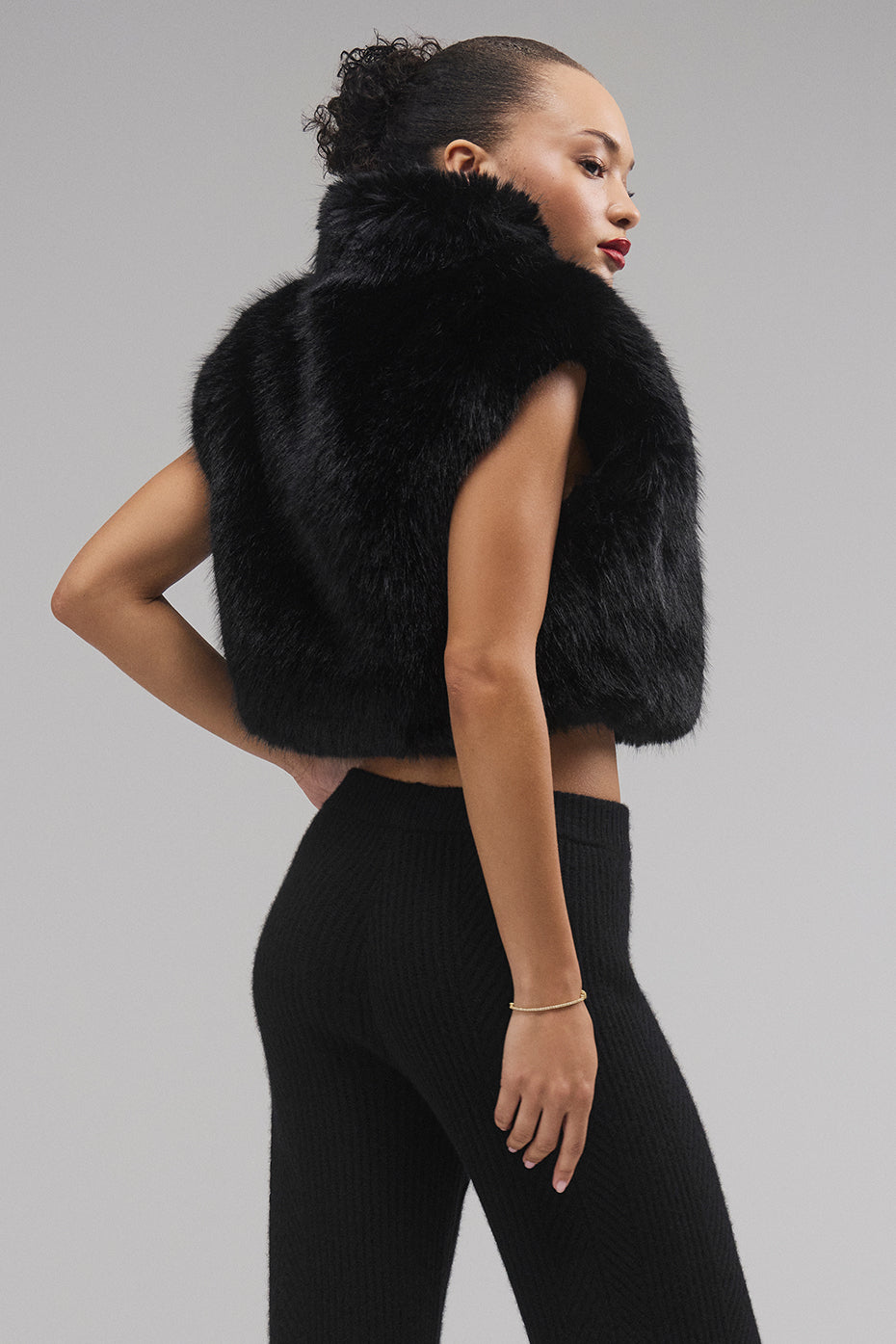Opulent Faux Fur Cropped Vest - Black - Image 2