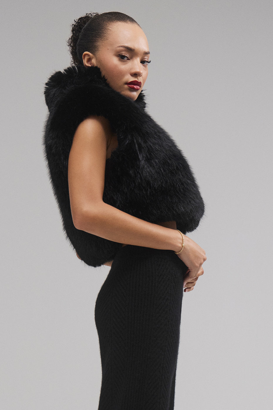 Opulent Faux Fur Cropped Vest - Black - Image 3