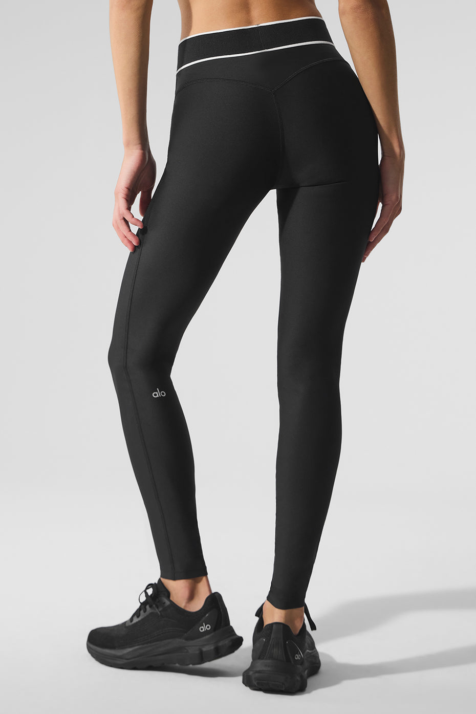 Airlift High-Waist Alignment Legging - Black/White - Image 4